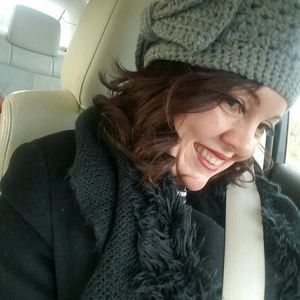 Bonnet with bow, absolutely adorable